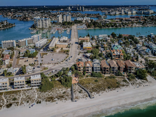 Treasure Island 6 Bedroom Home Pool & Views